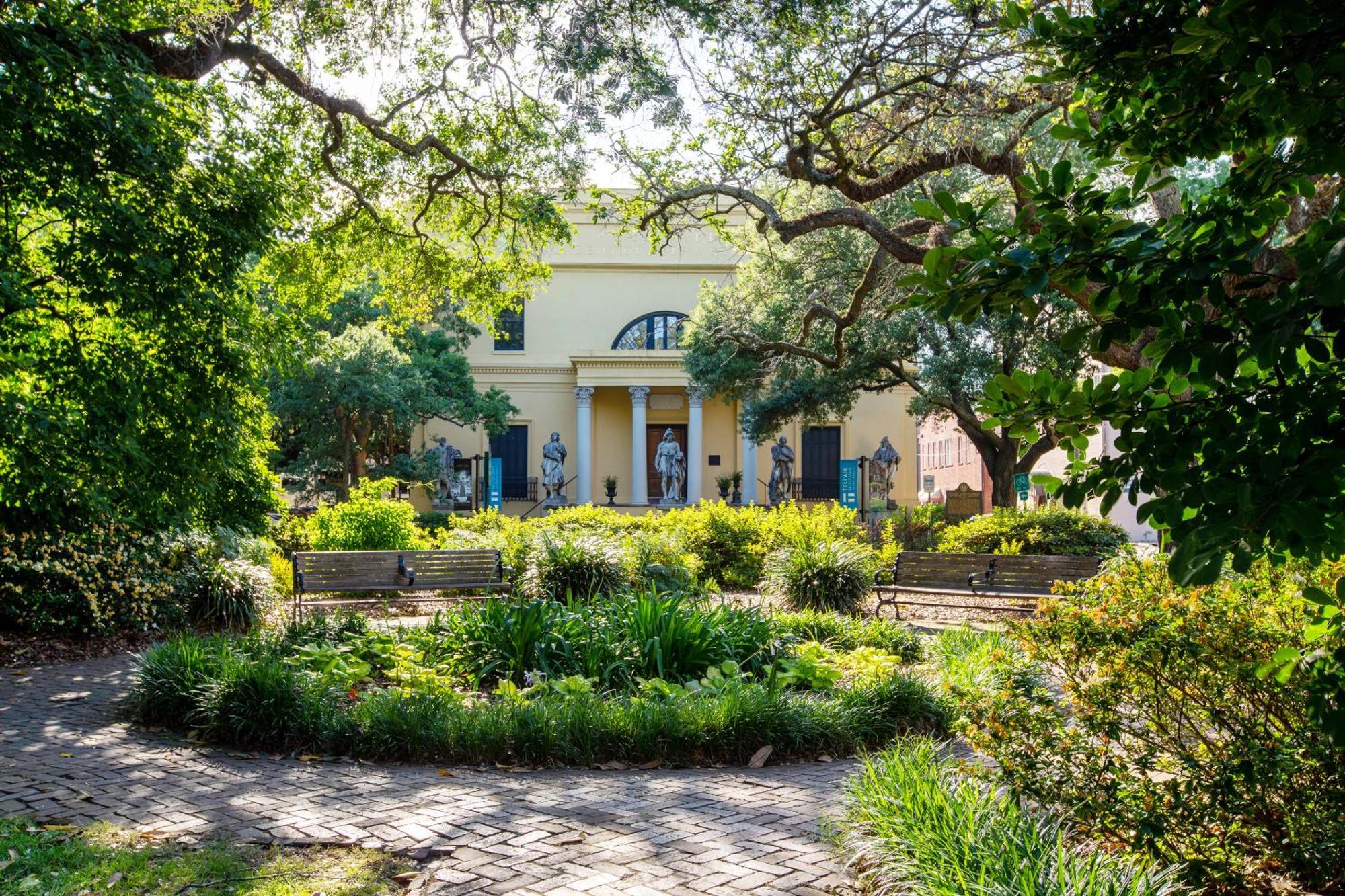 Sonder By Marriott Bonvoy The Broughton Apartments Historic District סוואנה מראה חיצוני תמונה