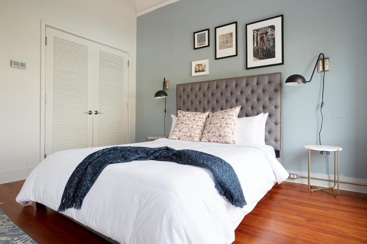 Sonder By Marriott Bonvoy The Broughton Apartments Historic District סוואנה מראה חיצוני תמונה